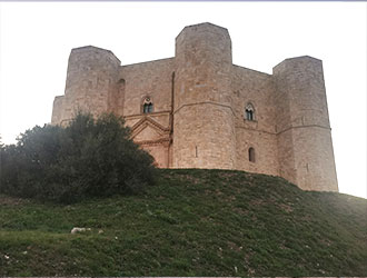Potovanje po prelepi Apuliji (Puglia) - kaj si ogledati 205 Lingula | Castel Monte