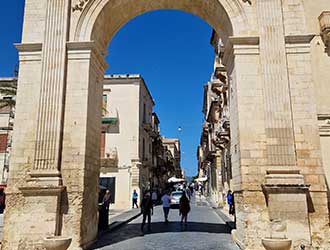 Potovanje po Siciliji – la dolce vita 204 Vrata Porta Reale