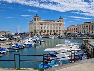 Potovanje po Siciliji – la dolce vita 190 Pristanišče v Sirakuzi