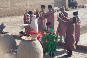 Uzbekistan – potovanje, ki te prevzame s pristnostjo 327 Lingula I Potovanje Uzbekistan Khiva