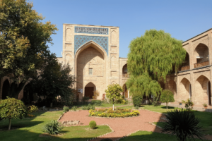 Uzbekistan – potovanje, ki te prevzame s pristnostjo 271 Lingula I Potovanje Uzbekistan Taskhent